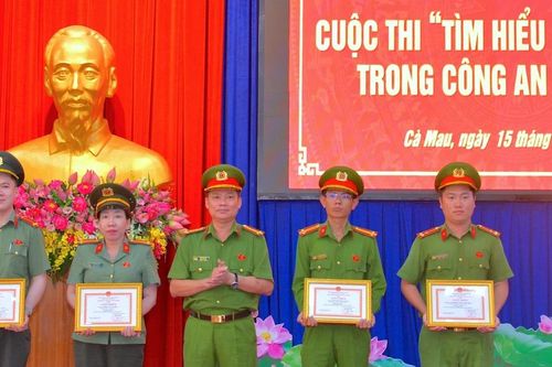 Rèn trí tuệ trên 'thao trường' không tiếng súng