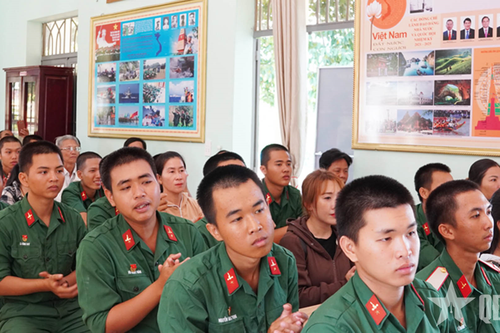 Lữ đoàn Phòng không 77 (Quân khu 7): Gắn kết địa phương, gia đình trong chăm lo chiến sĩ mới