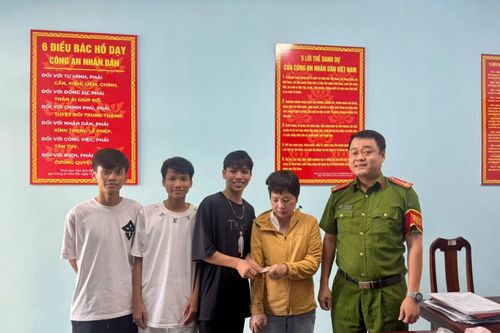 Đã tìm được người phụ nữ may mắn nhận lại tài sản bị thất lạc tại bãi tắm Thanh Khê