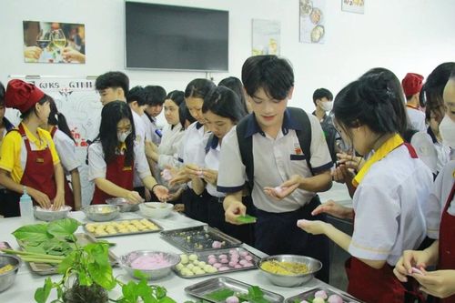 Gần 2.000 học sinh trải nghiệm, khám phá ngành nghề tại Trường CĐ Kiên Giang