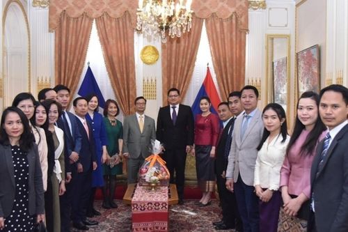 Thắt chặt tình hữu nghị đặc biệt Việt Nam-Lào tại Pháp