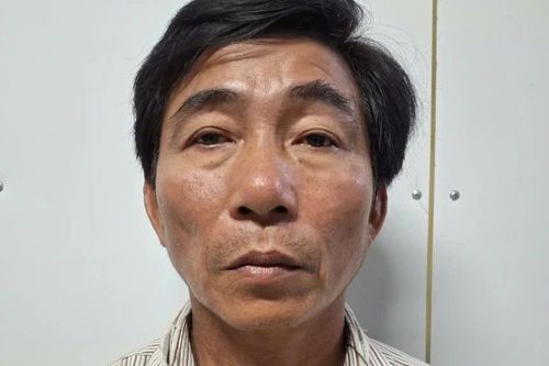 Bỏ trốn sau khi bị phát hiện dâm ô bé gái 13 tuổi
