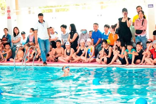 Giới trẻ Huế tưng bừng tranh tài trên Đường đua xanh