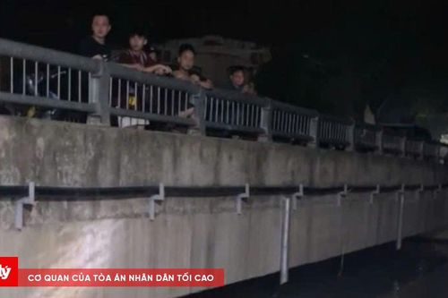 Trượt chân ngã xuống sông, nam sinh lớp 10 mất tích