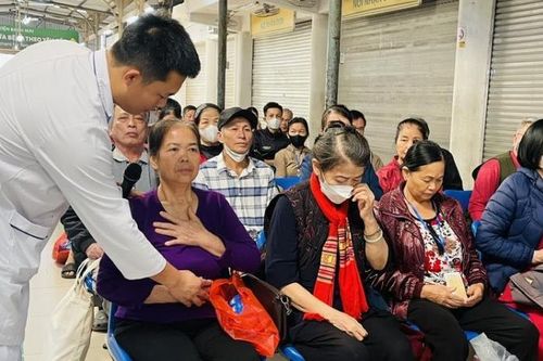 Lối sống hủy hoại 'thời kỳ vàng' trung niên, tuổi già nằm viện triền miên