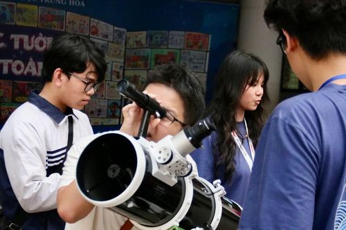 Hàng loạt hoạt động trải nghiệm thiên văn học thú vị cho học sinh ở Hà Nội