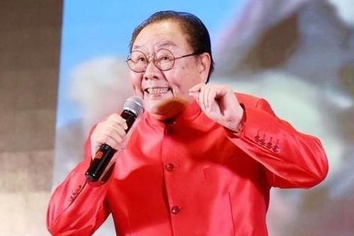Hôn nhân viên mãn gần 6 thập kỷ của 'Trư Bát Giới' Mã Đức Hoa