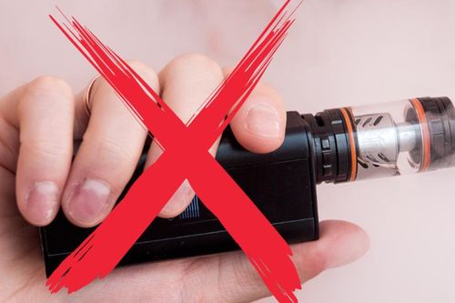 Nhiều người trẻ nhập viện trong tình trạng nguy kịch do thử hút thuốc lá điện tử