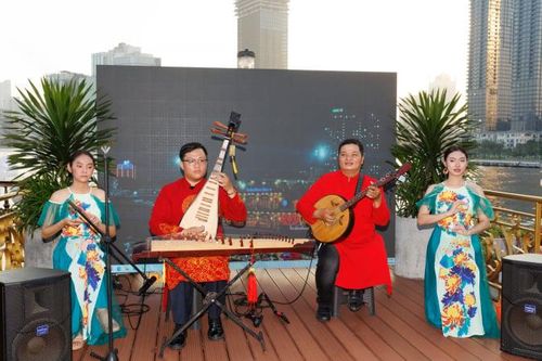 Du lịch TP.HCM thiếu gì?