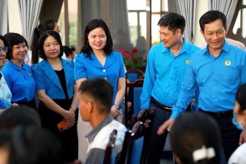 Công đoàn Công Thương Việt Nam tổ chức khám sức khỏe cho người lao động tại Hải Phòng