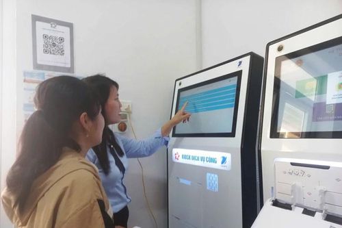Hỗ trợ người dân thực hiện thủ tục hành chính về đất đai