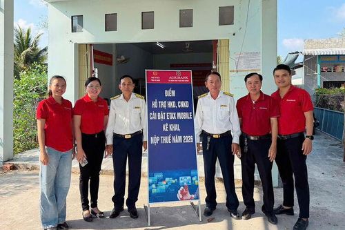 Agribank Vĩnh Thuận Kiên Giang II phối hợp Thuế cơ sở 6 hỗ trợ thuế cho hộ kinh doanh