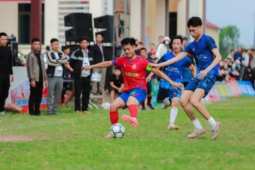 Bắc Ninh: Bùng nổ sân chơi bóng đá phong trào