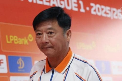 HLV Lê Huỳnh Đức nhận lỗi và bảo vệ Tiến Linh sau thất bại 0-3 trước Hải Phòng