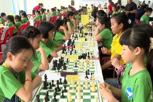 Sôi nổi giải cờ vua 'Kỳ thủ tranh tài'