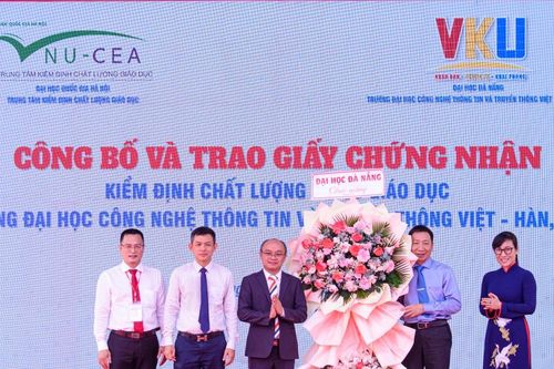 Trường Đại học Công nghệ thông tin và Truyền thông Việt - Hàn đạt chuẩn kiểm định chất lượng cơ sở giáo dục