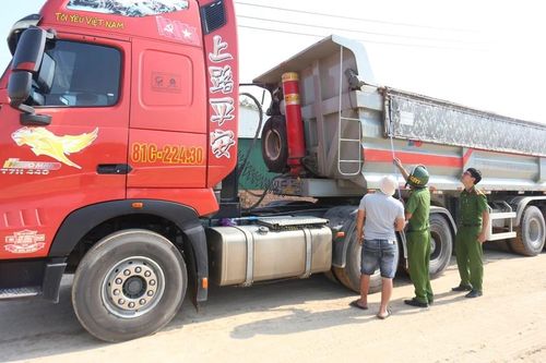 Chư Păh chấn chỉnh hoạt động của các xe trọng tải lớn