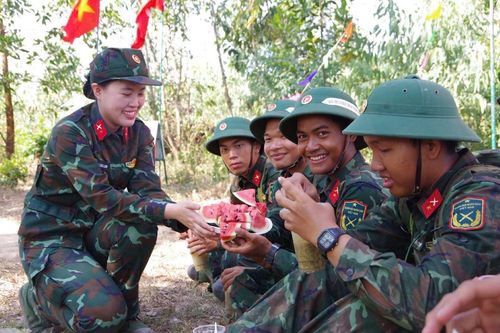 Tiếp sức thao trường - đồng hành cùng chiến sĩ