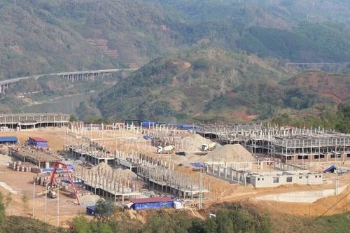 Đẩy nhanh tiến độ xây dựng 4 trường nội trú tại các xã biên giới