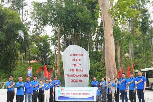Tuổi trẻ UBND tỉnh Lâm Đồng hành trình về địa chỉ đỏ ở khu vực phía Đông Nam tỉnh