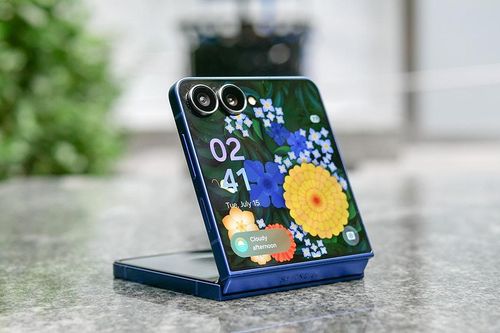 Lộ diện thiết kế Galaxy Z Flip8: Thân máy mỏng hơn cùng sức mạnh đột phá từ chip 2nm