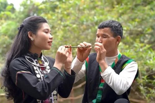 Dặt dìu tiếng sáo