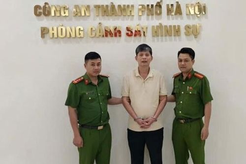 Khởi tố, bắt giam đối tượng cố tình đỗ ô tô chặn lối vào hầm chung cư