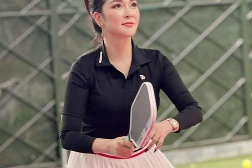 Hoa hậu quê Hải Phòng học vấn 'khủng': Nhan sắc thăng hạng tuổi 40, làm mẹ 3 con, sống trong biệt thự Hà Nội