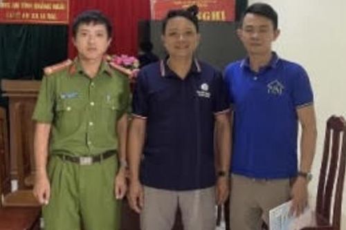 Biểu dương người dân nhanh chóng trả lại 1 tỷ đồng cho người chuyển khoản nhầm