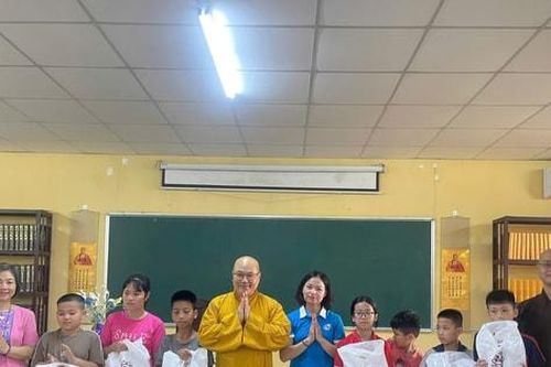 Xã Vĩnh Thanh: Quan tâm chăm lo trẻ em có hoàn cảnh khó khăn