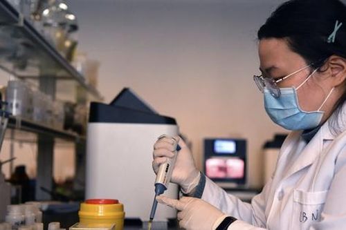 Trung Quốc nổi lên như trung tâm dược phẩm mới của thế giới