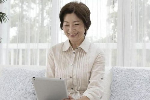 Ở cùng con sau nghỉ hưu, cụ bà đặt ra 3 nguyên tắc và chưa từng xảy ra xích mích