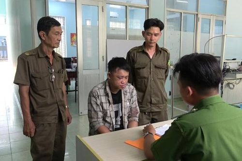 Công an phát hiện Mai Duy Khang trốn thi hành án và mang theo vật giống súng