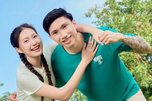 Văn Hậu khóa bình luận, Hải My hạn chế tương tác giữa scandal