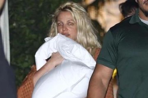 Britney Spears đi cai nghiện