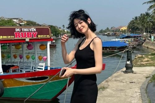 Nữ diễn viên Itaewon Class đội nón lá, check-in khắp Hội An