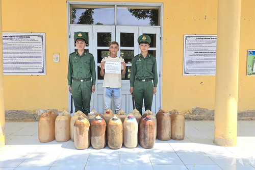An Giang: Liên tiếp phát hiện, bắt giữ các vụ vận chuyển xăng dầu lậu qua biên giới