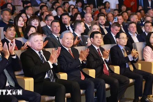 Tổng Bí thư, Chủ tịch nước Tô Lâm và Thủ tướng Slovakia dự Chương trình hòa nhạc hữu nghị Việt Nam - Slovakia