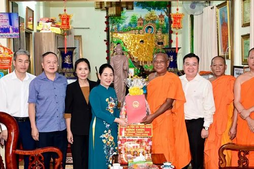 Quan tâm chăm lo đời sống vật chất, tinh thần đồng bào Khmer