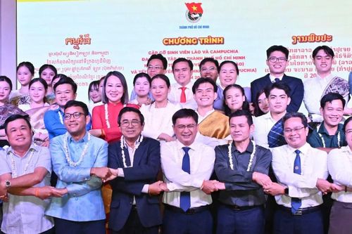 TPHCM tạo điều kiện thuận lợi để sinh viên Lào, Campuchia học tập, phát triển