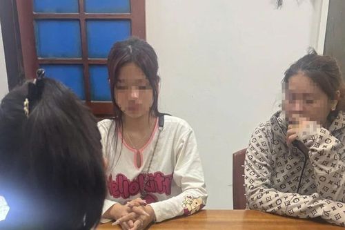 Triệu tập nhóm thiếu nữ hỗn chiến giữa phố ở Nghệ An