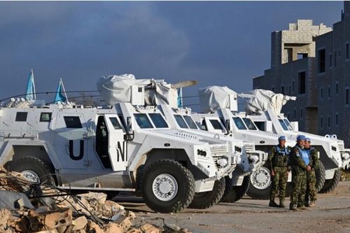 Xe tăng Israel tấn công xe của Liên Hợp Quốc ở Lebanon