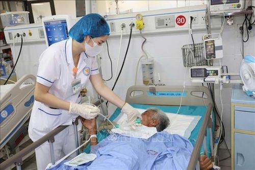 Cấp cứu thành công cho người bị uốn ván nặng biến chứng suy hô hấp