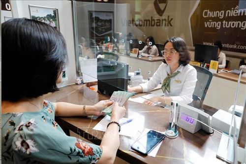 Giảm lãi suất huy động: Cân bằng giữa hỗ trợ tăng trưởng và ổn định vĩ mô