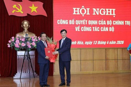 Thượng tướng Lê Đức Thái giữ chức Bí thư Tỉnh ủy Thanh Hóa