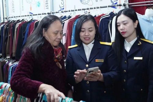 Hộ kinh doanh 'chạy nước rút' trước hạn kê khai thuế