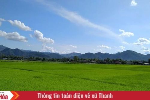 Khoảng trời tháng 4