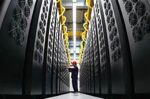 Từ vùng núi khó phát triển đến 'thung lũng dữ liệu' mới của Trung Quốc