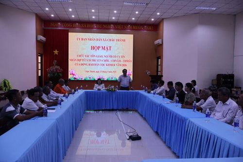 Châu Thành họp mặt, chúc mừng các cá nhân tiêu biểu, người có uy tín là đồng bào Khmer