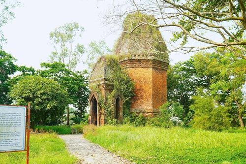 Chờ sinh khí mới cho di tích tháp Bằng An